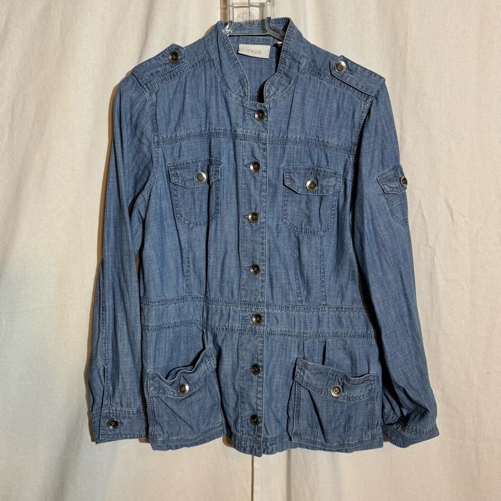 Chicos // light denim button down casual jacket size 1